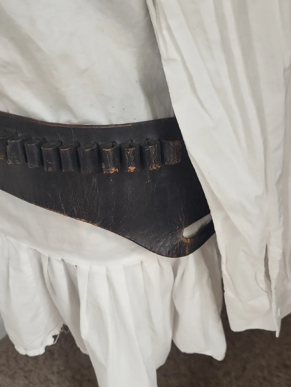 Vintage Chocolate BROWN/BLACK Leather Cartridge/Ammunition Belt - Picture 6 of 6